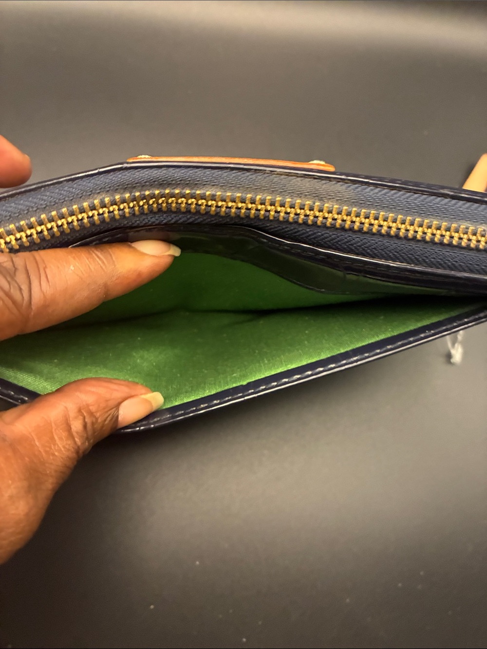 kate spade Navy Patent Zip Wallet with Tan Accent EUC Just needs to be wiped - Picture 9 of 16